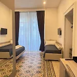 La Piazza Suite